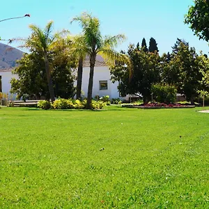 Yantar Villa
